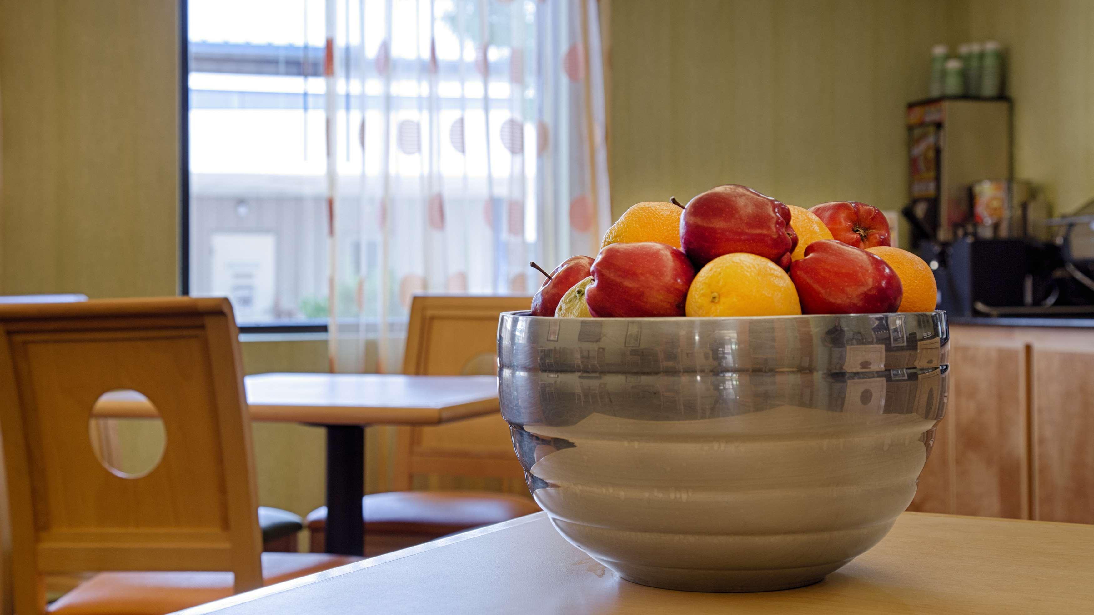 Best Western Plus Glen Allen Inn Экстерьер фото