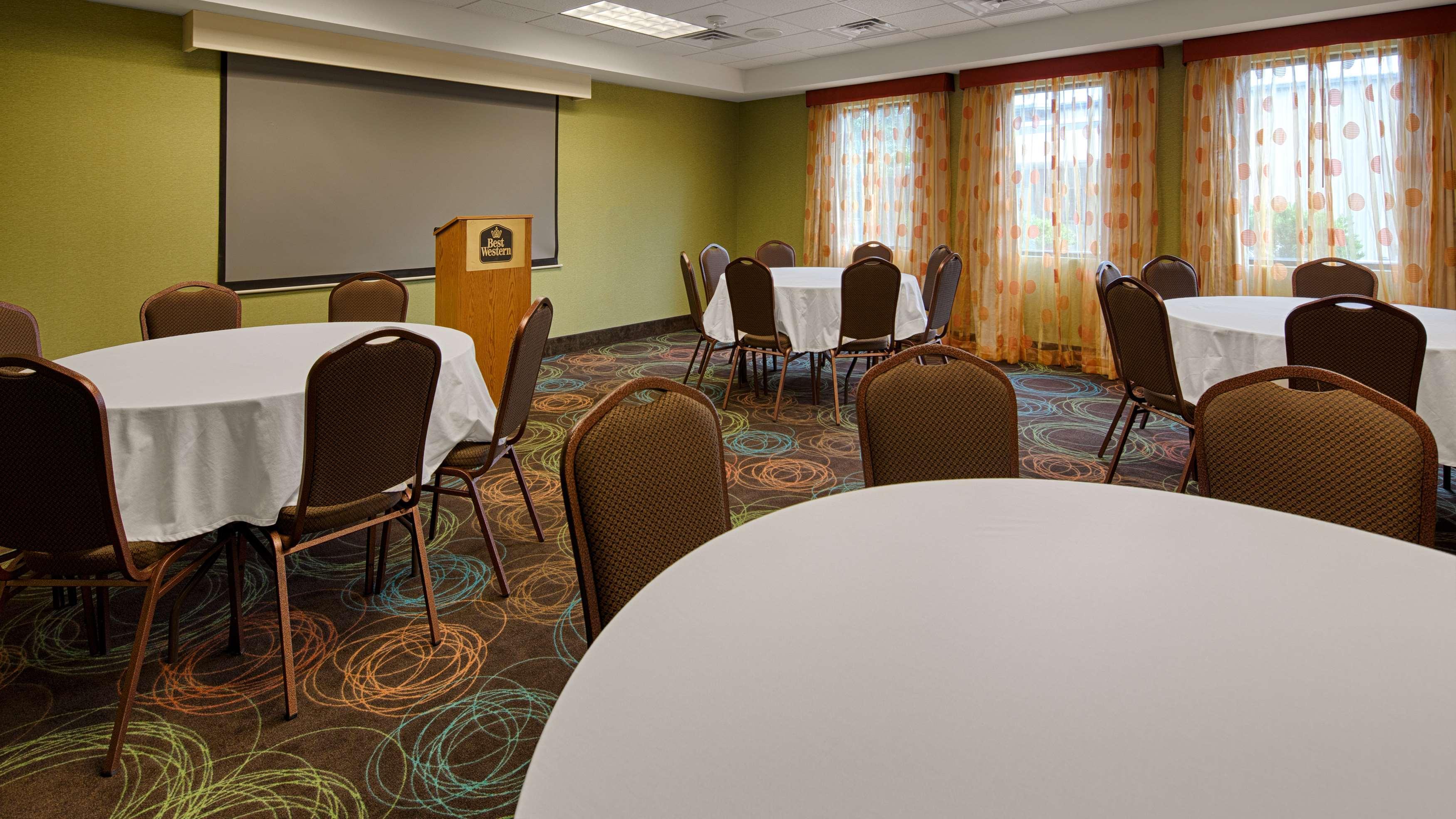 Best Western Plus Glen Allen Inn Экстерьер фото