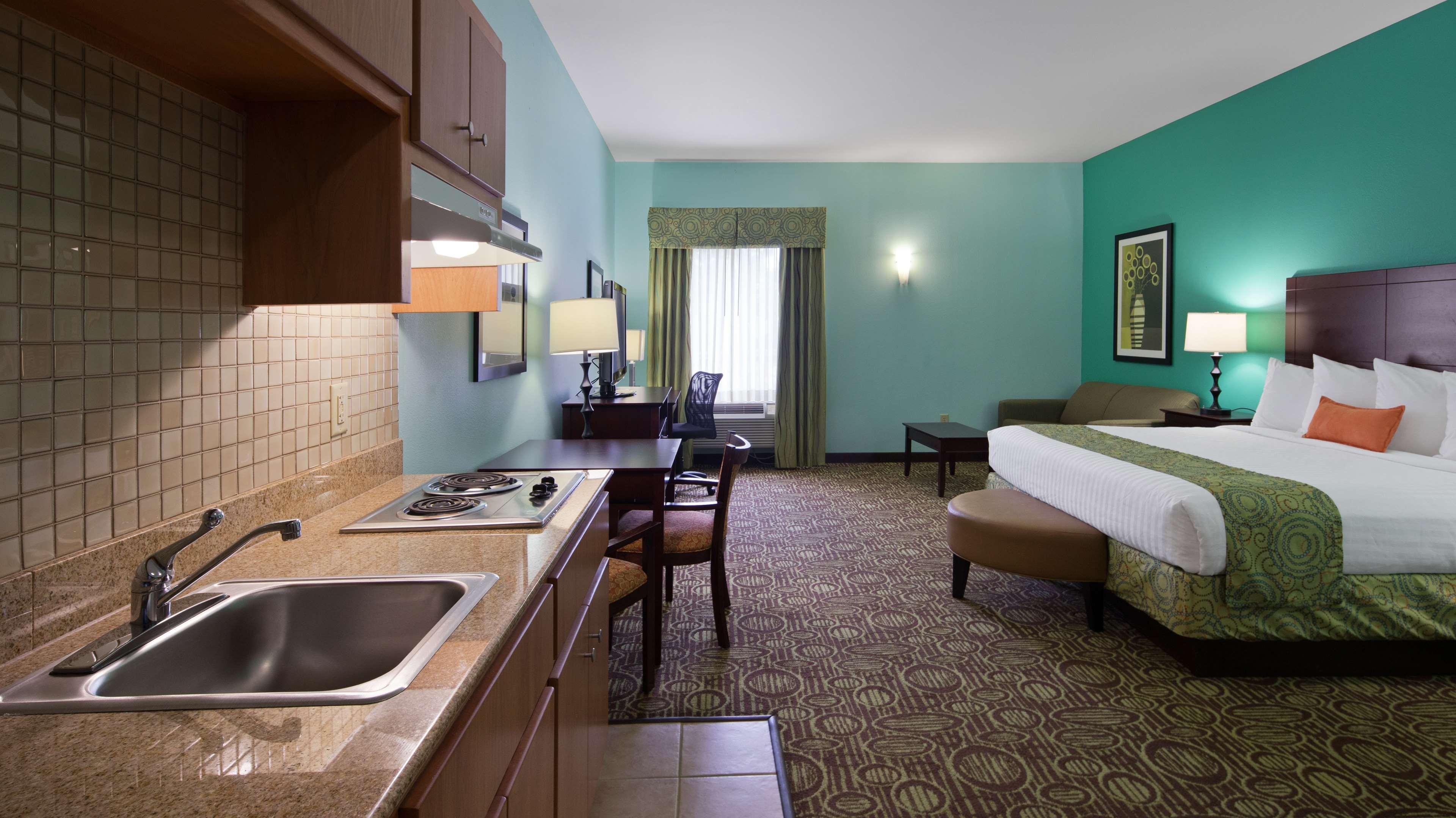Best Western Plus Glen Allen Inn Экстерьер фото